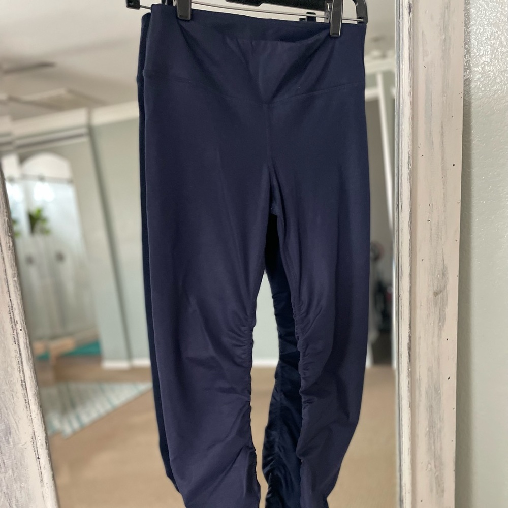 ALO Yoga Navy Leggings